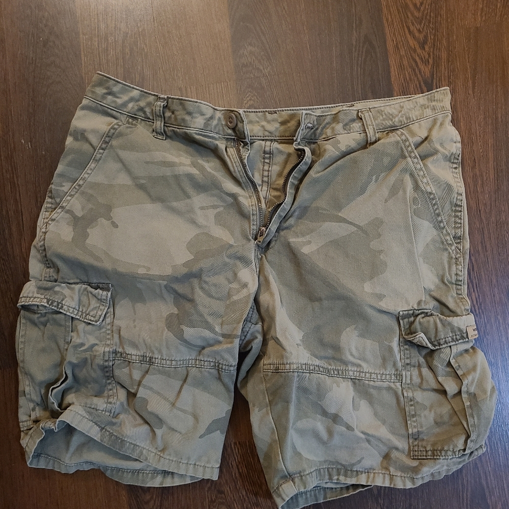 Mens camo cargo shorts